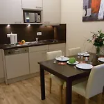 Quartier M Aparthotel 5*