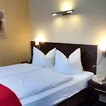 Aparthotel Quartier M 5*
