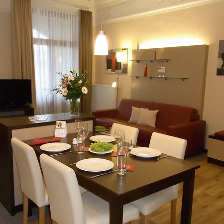 Quartier M Aparthotel 5*