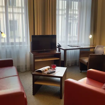 Quartier M Aparthotel 4*