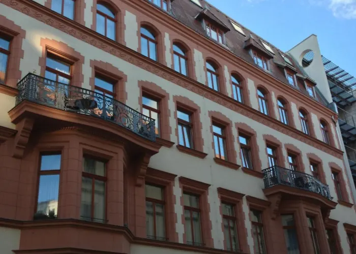 كارتيه إم الفندقية